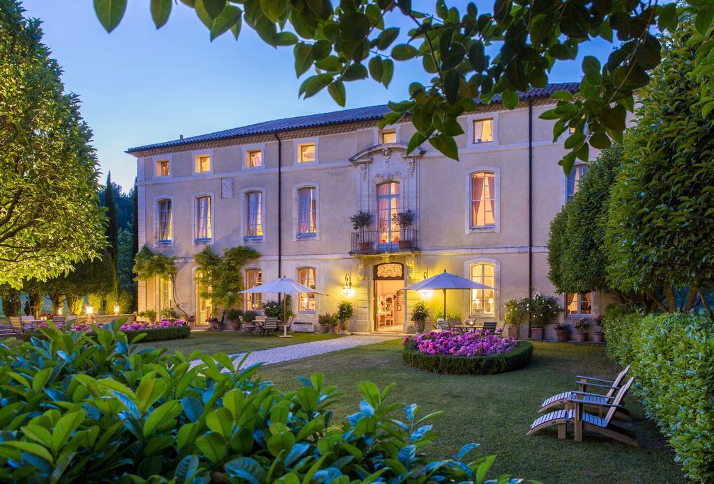 Chateau Talaud Bed & Breakfast Loriol-du-Comtat Exterior photo