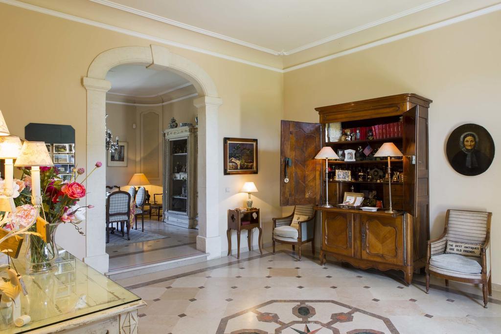 Chateau Talaud Bed & Breakfast Loriol-du-Comtat Exterior photo