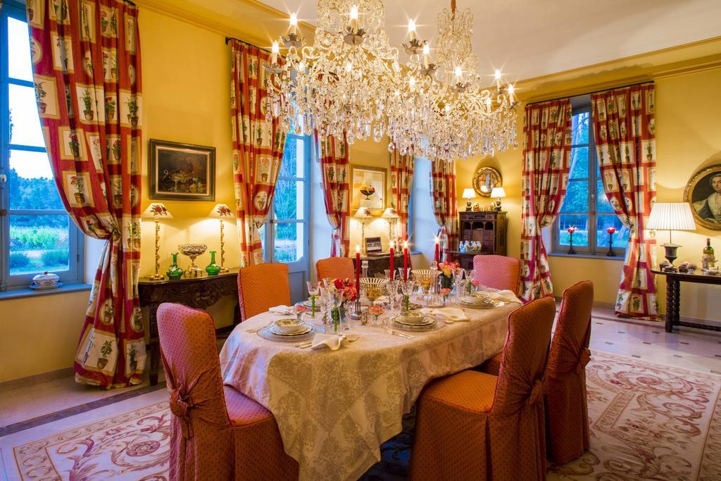 Chateau Talaud Bed & Breakfast Loriol-du-Comtat Exterior photo